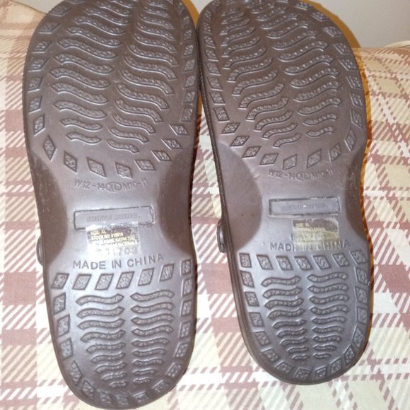 #54 Crocs NWT Brown 11/12-14XL M10-12 Wave Zone: "scratches" on 1 moveable part - Picture 4 of 11